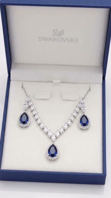 Crystal Jewelry - AI Product Ad — Video Ads sample by EcomSharks